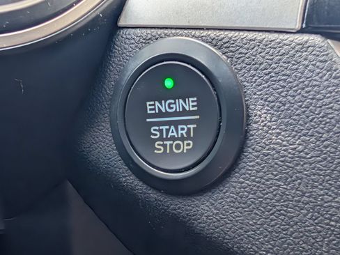 Used 2020 Ford Escape SEL FWD image 20