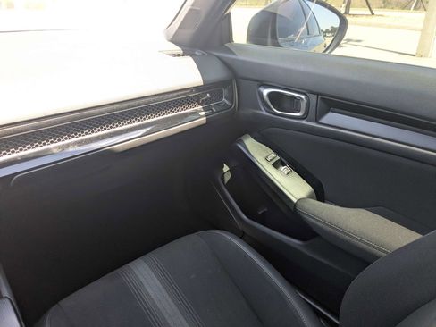 Used 2022 Honda Civic Sport image 18