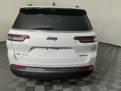 Certified 2022 Jeep Grand Cherokee L Limited w/ Luxury Tech Group II image 6