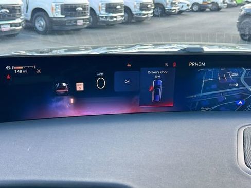 Used 2025 Lincoln Navigator Reserve image 21