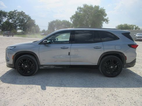 New 2026 Buick Enclave Sport Touring w/ Super Cruise Package AWD/4WD image 9