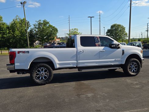 Used 2022 Ford F350 Lariat w/ Lariat Value Package AWD/4WD image 4