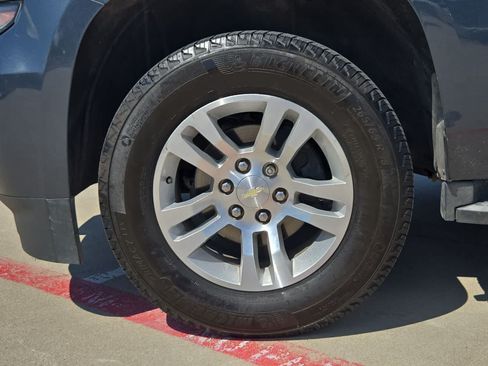 Used 2019 Chevrolet Suburban LT w/ Texas Edition Package RWD image 12