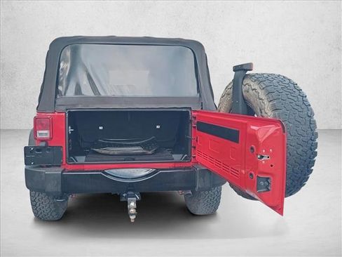 Used 2017 Jeep Wrangler Sport image 7