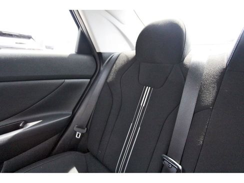 Used 2022 Hyundai Elantra SEL w/ Convenience Package FWD image 14