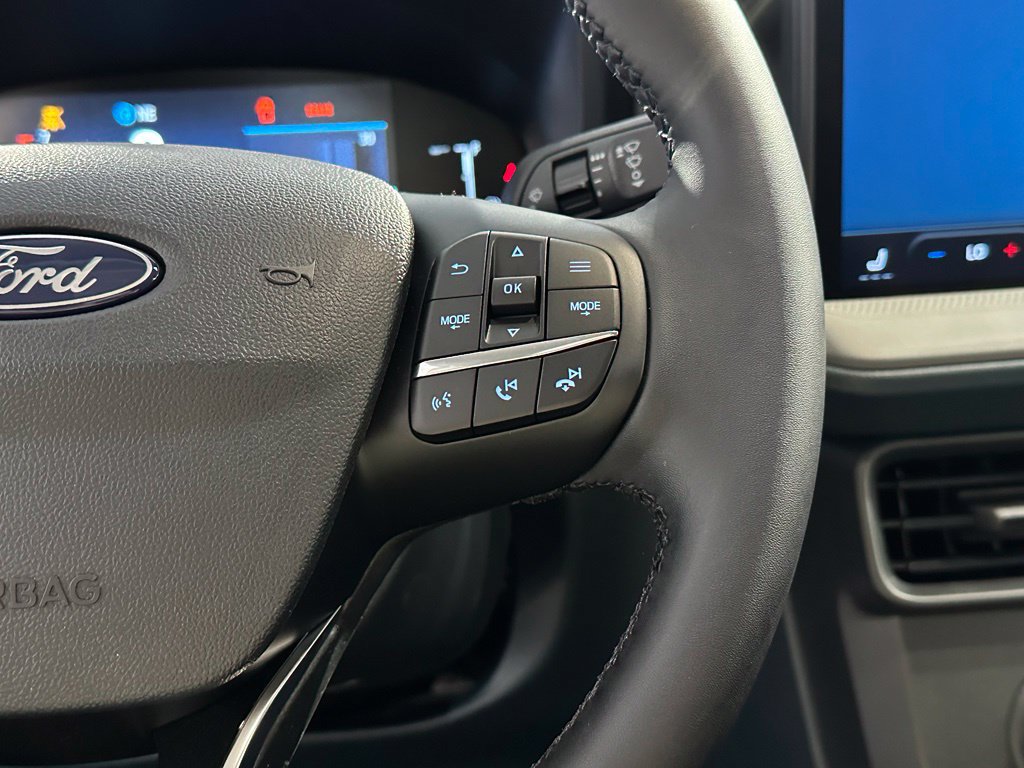 New 2026 Ford Maverick XLT w/ XLT Luxury Package AWD/4WD image 9