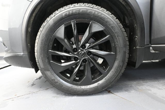 Used 2014 Nissan Rogue SL w/ SL Premium Package FWD image 12