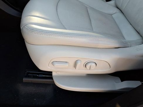 Used 2024 Buick Enclave Essence w/ Technology Package image 14