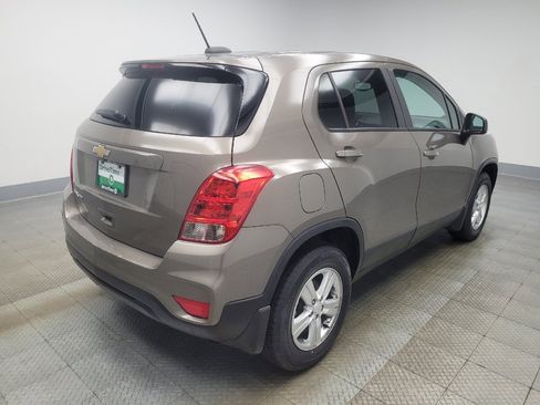 Used 2020 Chevrolet Trax LS w/ Tint and Cruise Package AWD/4WD image 9