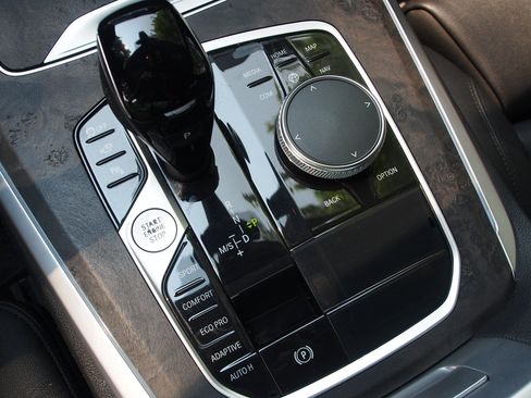 Used 2022 BMW X5 sDrive40i w/ Premium Package RWD image 26