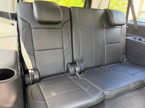 Used 2019 Chevrolet Suburban 3500 LT AWD/4WD image 38