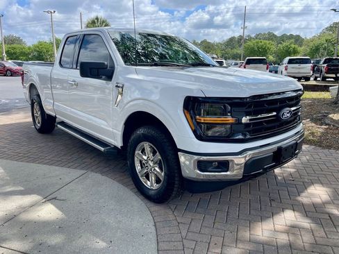 Used 2025 Ford F150 XLT w/ Equipment Group 301A Standard AWD/4WD image 7