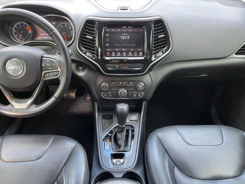 Used 2019 Jeep Cherokee Limited image 13