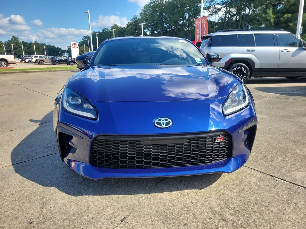 Used 2023 Toyota GR86 Premium RWD image 4