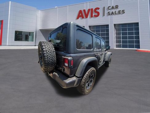 Used 2023 Jeep Wrangler Unlimited Rubicon AWD/4WD image 3