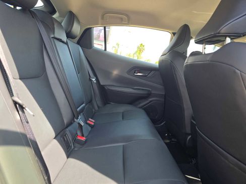 Used 2025 Toyota Prius XLE image 11