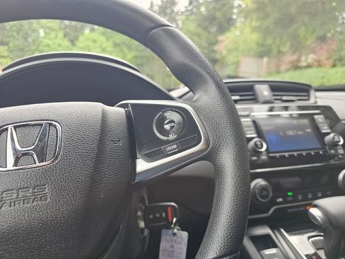 Used 2018 Honda CR-V LX image 32