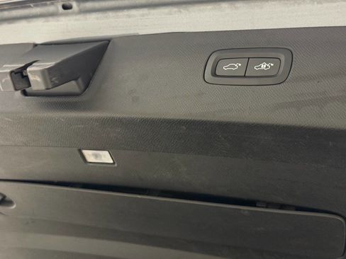 Used 2019 Volvo XC90 T6 Momentum w/ Protection Package Premier image 70