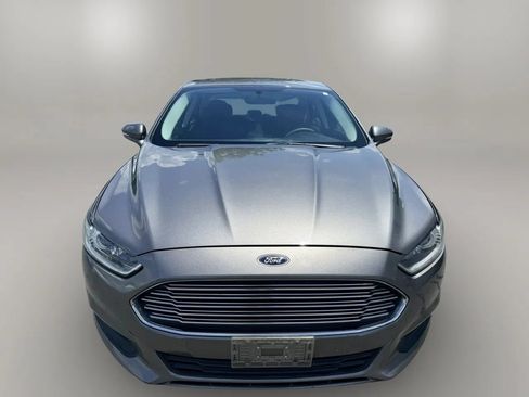 Used 2013 Ford Fusion SE FWD image 3