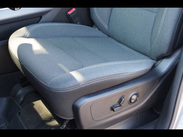 Used 2022 RAM 1500 Big Horn AWD/4WD image 17