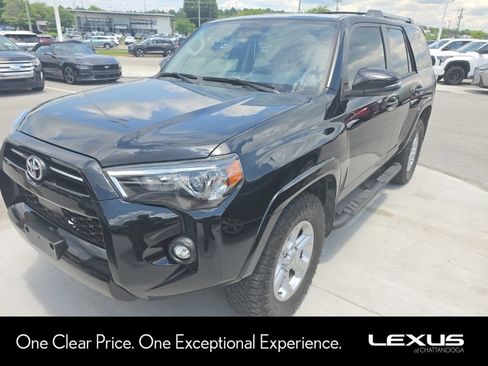 Used 2023 Toyota 4Runner SR5 Premium w/ Moonroof Package RWD image 1