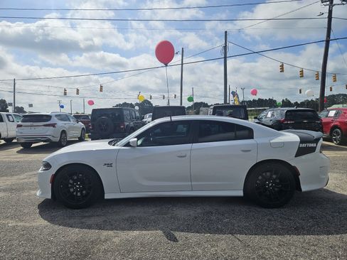 Used 2021 Dodge Charger Scat Pack w/ Daytona Edition Group RWD image 8