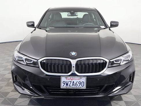 Used 2025 BMW 330i Sedan w/ Convenience Package RWD image 2