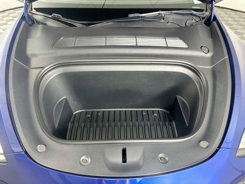 Used 2021 Tesla Model Y Long Range AWD/4WD image 34