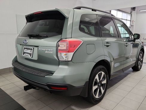 Used 2017 Subaru Forester 2.5i Premium w/ All-Weather Package image 4