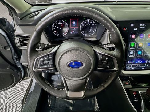 Used 2025 Subaru Outback Premium AWD/4WD image 10