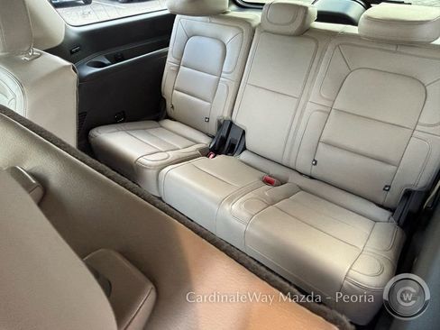 Used 2023 Lincoln Navigator Reserve AWD/4WD image 32
