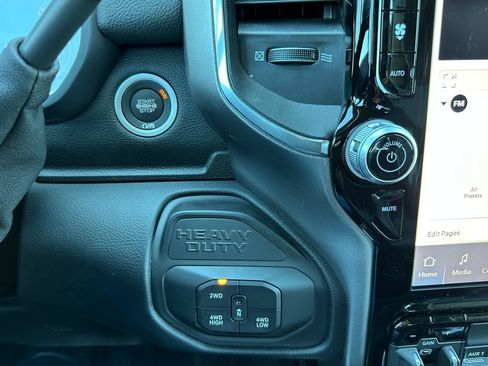 New 2026 RAM 2500 Laramie w/ Sport Appearance Package AWD/4WD image 29