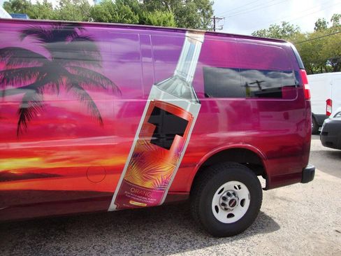 Used 2018 GMC Savana 2500 Extended w/ Driver Convenience Package image 11