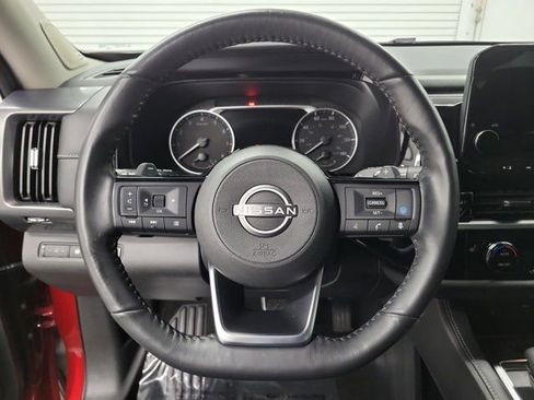 Used 2024 Nissan Pathfinder SL w/ SL Premium Package FWD image 24