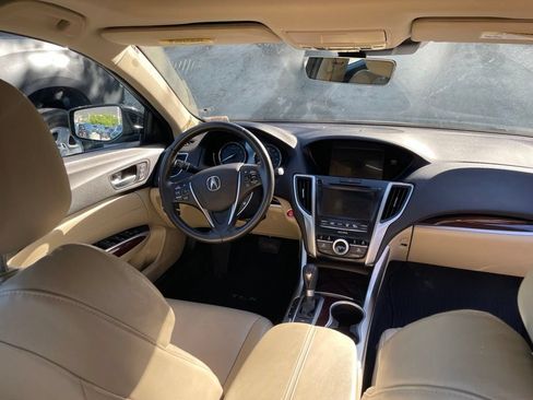 Used 2015 Acura TLX w/ Technology Package FWD image 11