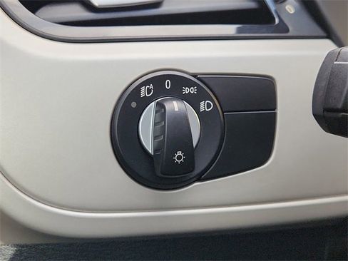 Used 2015 BMW Z4 sDrive28i image 17