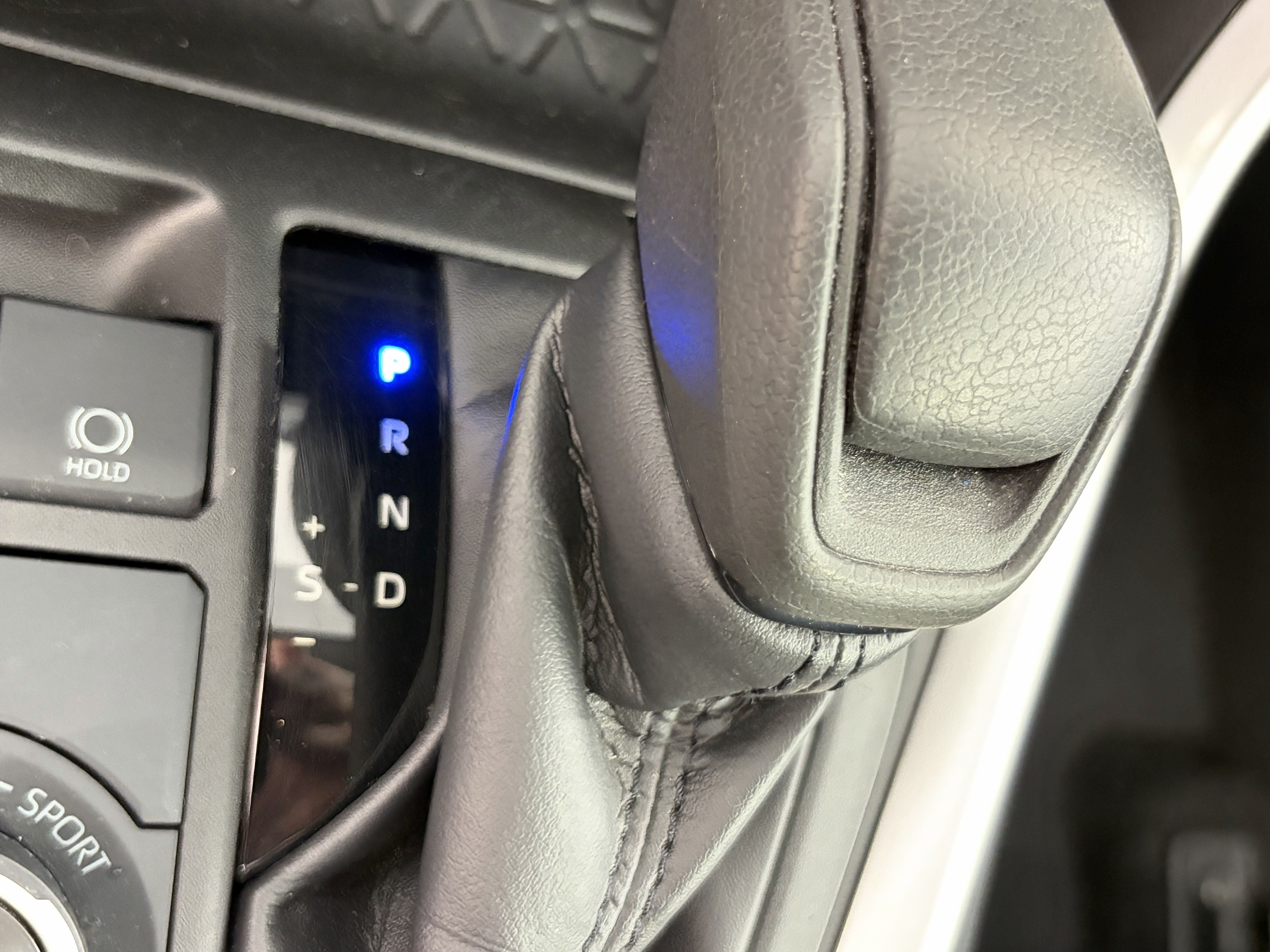 Used 2022 Toyota RAV4 XLE w/ Convenience Package AWD/4WD image 31