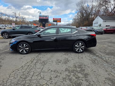 Used 2022 Nissan Altima 2.5 SV image 8