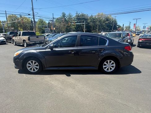 Used 2011 Subaru Legacy 2.5i Premium image 6