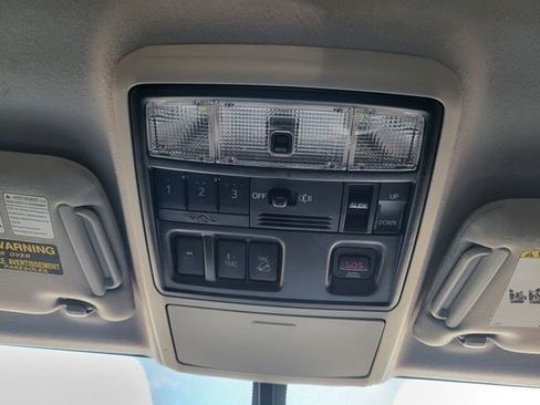 Used 2014 Toyota 4Runner Limited AWD/4WD image 20
