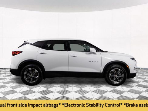 Certified 2023 Chevrolet Blazer LT image 19