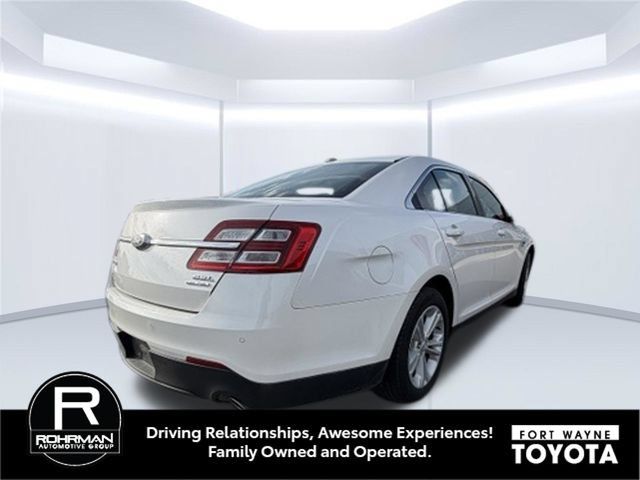 Used 2015 Ford Taurus SEL FWD image 9