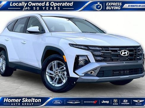 Certified 2026 Hyundai Tucson SE FWD image 1