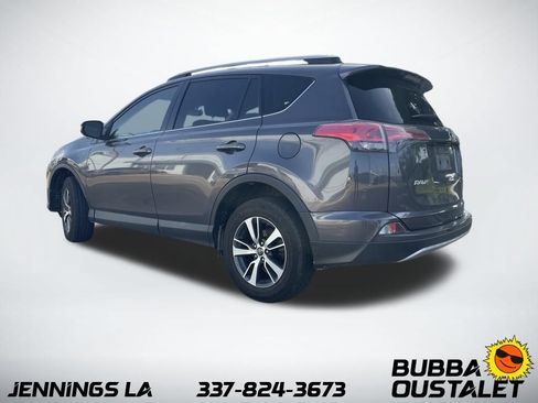 Used 2018 Toyota RAV4 XLE FWD image 3