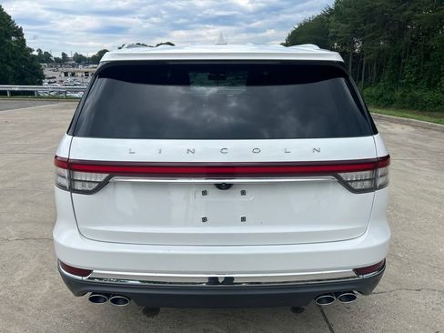 Certified 2024 Lincoln Aviator AWD w/ Premium Package image 5