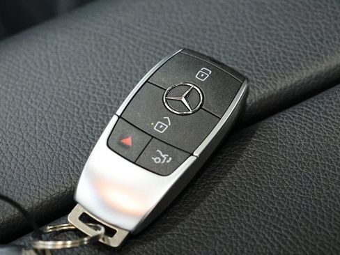 Used 2026 Mercedes-Benz GLS 450 4MATIC image 38
