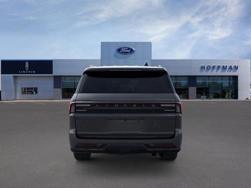 New 2025 Lincoln Navigator L Reserve w/ Jet Appearance Package image 5