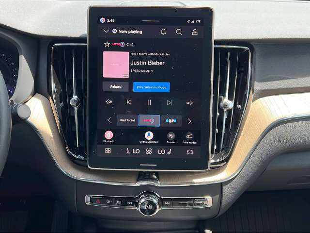 New 2026 Volvo XC60 B5 Plus AWD/4WD image 13