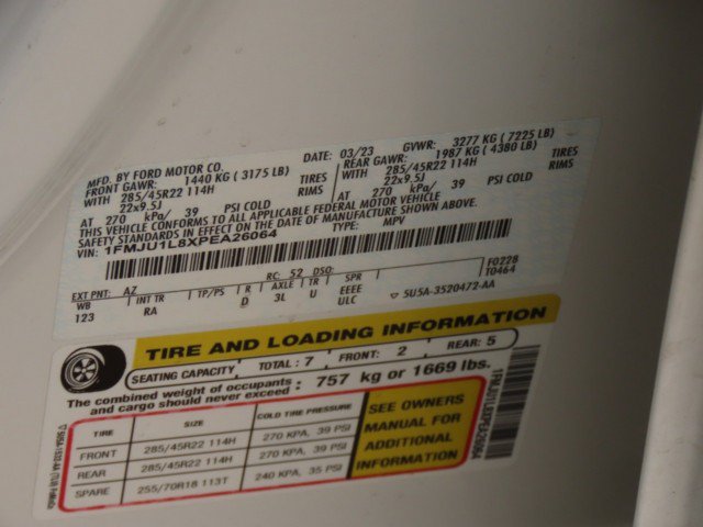 Used 2023 Ford Expedition Platinum RWD image 29