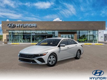 New 2026 Hyundai Elantra SE